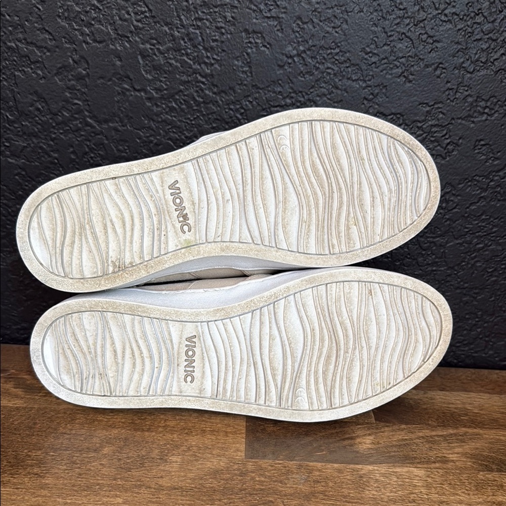 Vionic Beige Slip-On Shoes Size 6 - Picture 6 of 6